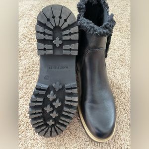 Women’s Chelsea boots.